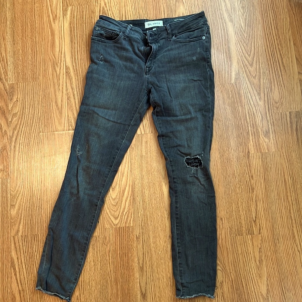DL1961 No.3 Instasculpt skinny jeans in faded black/grey. Size 29